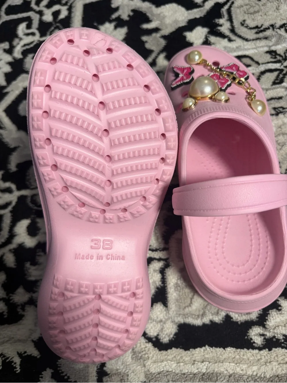 Pink Pearl Butterfly Clogs Slip On Garden Shoes Lightweight Comfort Sandals